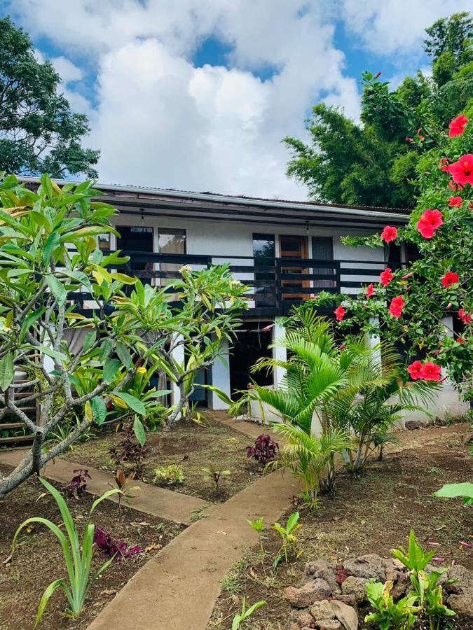 Mata Nui Hostel Hanga Roa Exterior foto